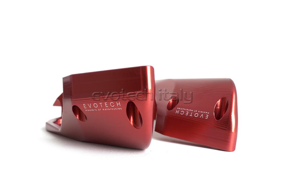 Ducati Streetfighter V4 Wingletsset aus Alu in ROT von Evotech Italien